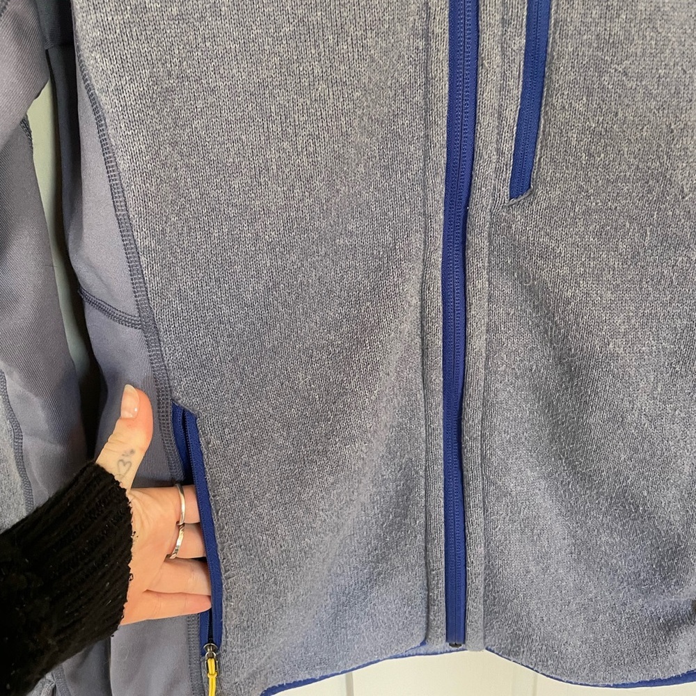 Patagonia Blue Periwinkle and Yellow Ski Jacket Performance Thumb Hole Cute NWOT - Picture 8 of 13